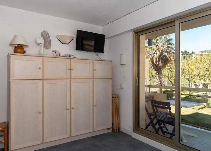 Proche Avec Parking Pour 2 Pers. - Fr-1-803-11 * Le Lavandou